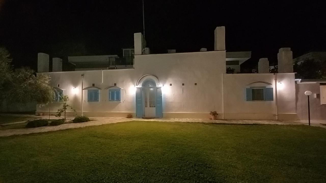 Villino Tronchetto Bianco Bed & Breakfast Mola di Bari Exterior photo