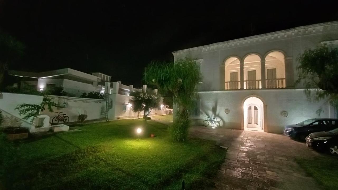 Villino Tronchetto Bianco Bed & Breakfast Mola di Bari Exterior photo